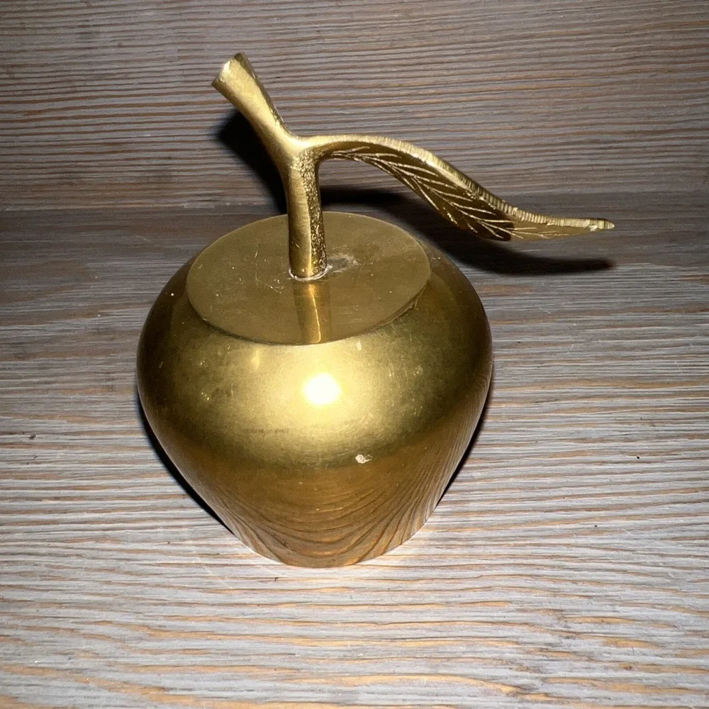 Vintage Brass Apple Bell‎